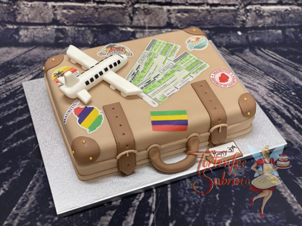 Geburtstagstorte Erwachsene - Reise nach Mauritius mit einem schönen Koffer und den Flugtickets oben drauf.