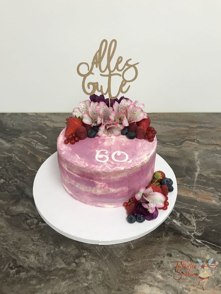 Geburtstagstorte Erwachsene - Rosa Kunstwerk mit zart rosafarbenen Blüten und verschiedenen Beeren.